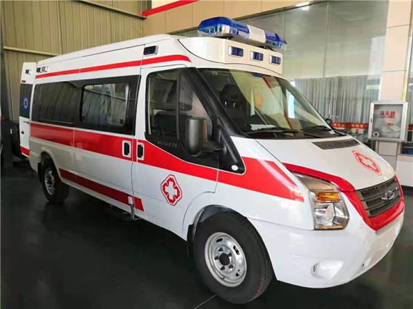 博白县福特V362救护车